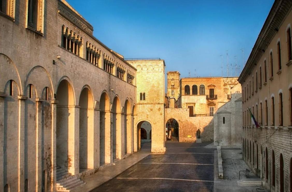 Enchanting Room In Bari Old Town Exterior photo